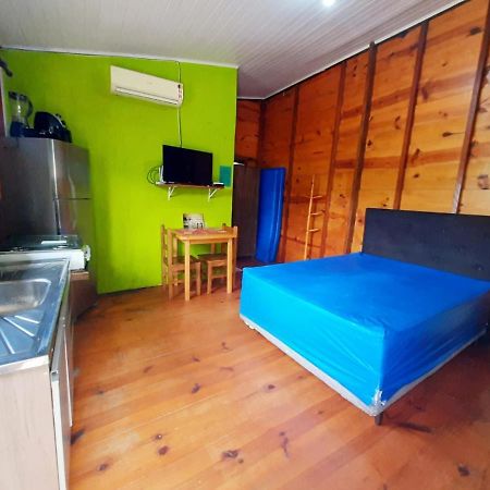 827 Chale Pe Na Areia, Completo Na Praia Do Estaleiro Em Ubatuba - 1 Dormitorio, 1 Banheiro, 1 Vaga De Garagem Eksteriør billede