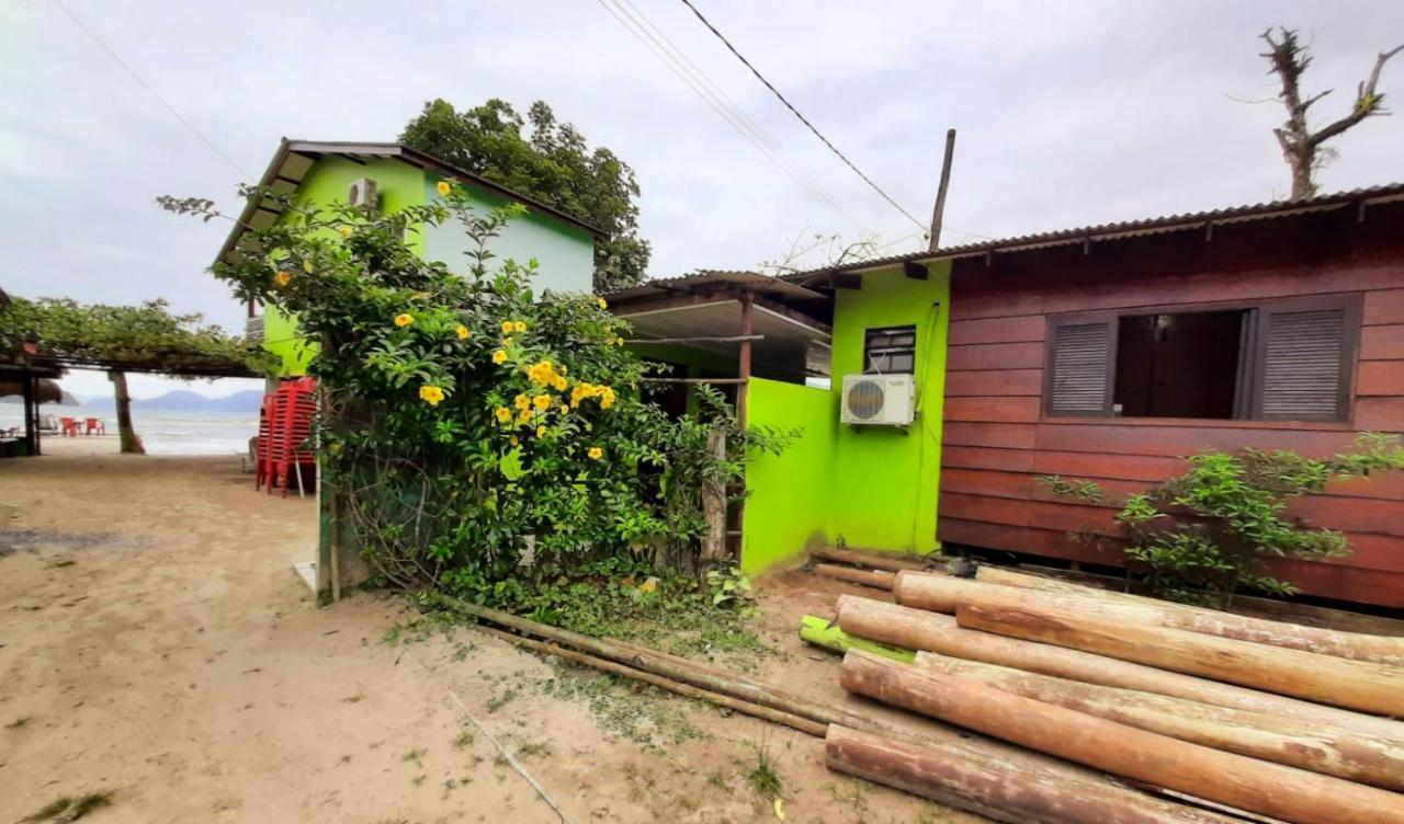 827 Chale Pe Na Areia, Completo Na Praia Do Estaleiro Em Ubatuba - 1 Dormitorio, 1 Banheiro, 1 Vaga De Garagem Eksteriør billede